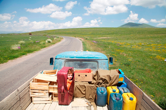 Kendine ‘gökkuşağı’ diyen bir kız